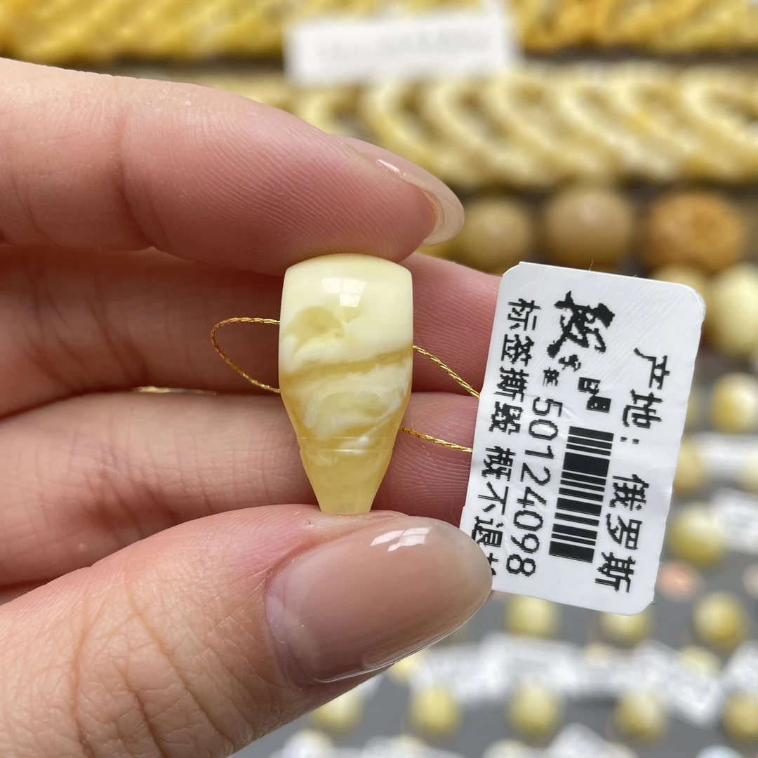 段掌柜臻选｜天然原矿蜜蜡金妖白三通10.1*20.2mm