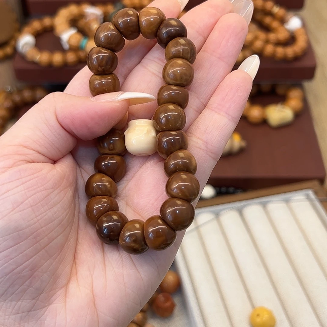 库克手串?*?奶瓶大肠