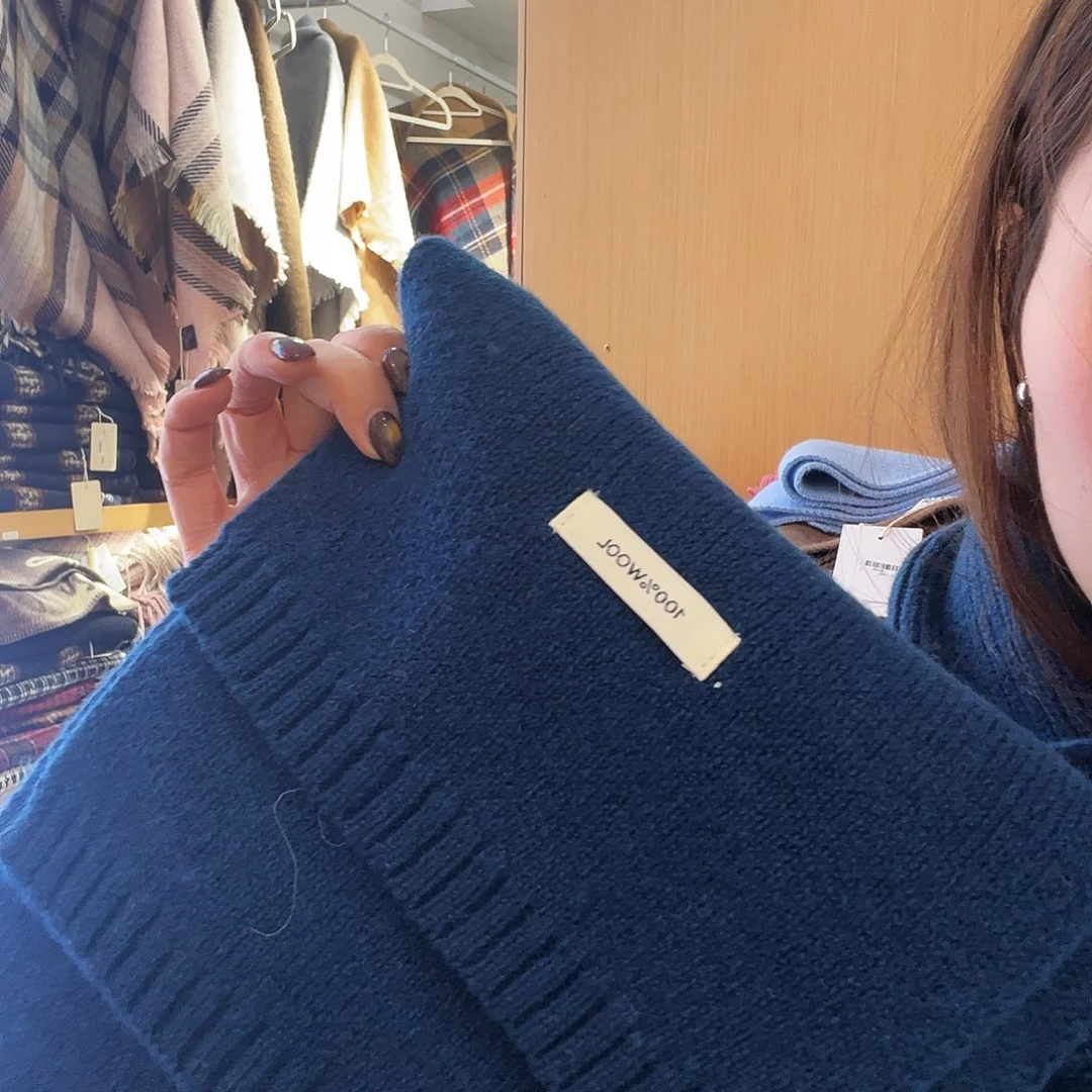 皮质非金属宝蓝色56围巾