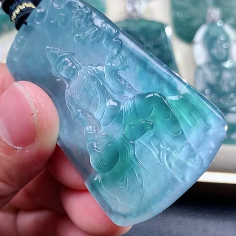 【闪购商品】翡翠颈饰未镶嵌天然翡翠