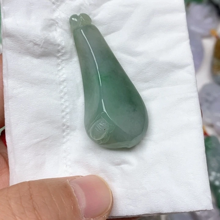 翡翠未镶嵌颈饰天然缅甸翡翠