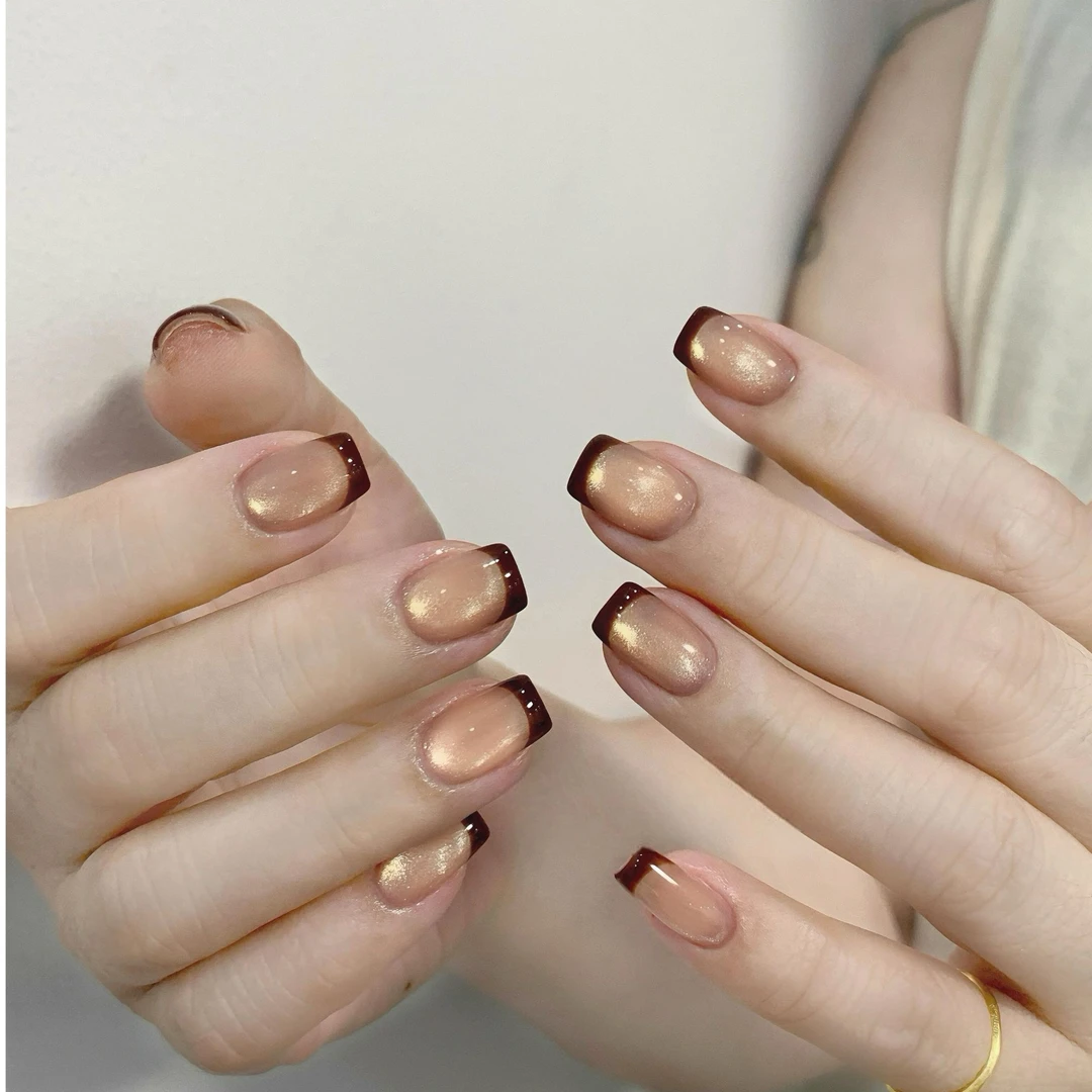 【鎏金法式】新款轻奢秋冬酒红法式玻璃珠猫眼显白短款纯工穿戴美甲