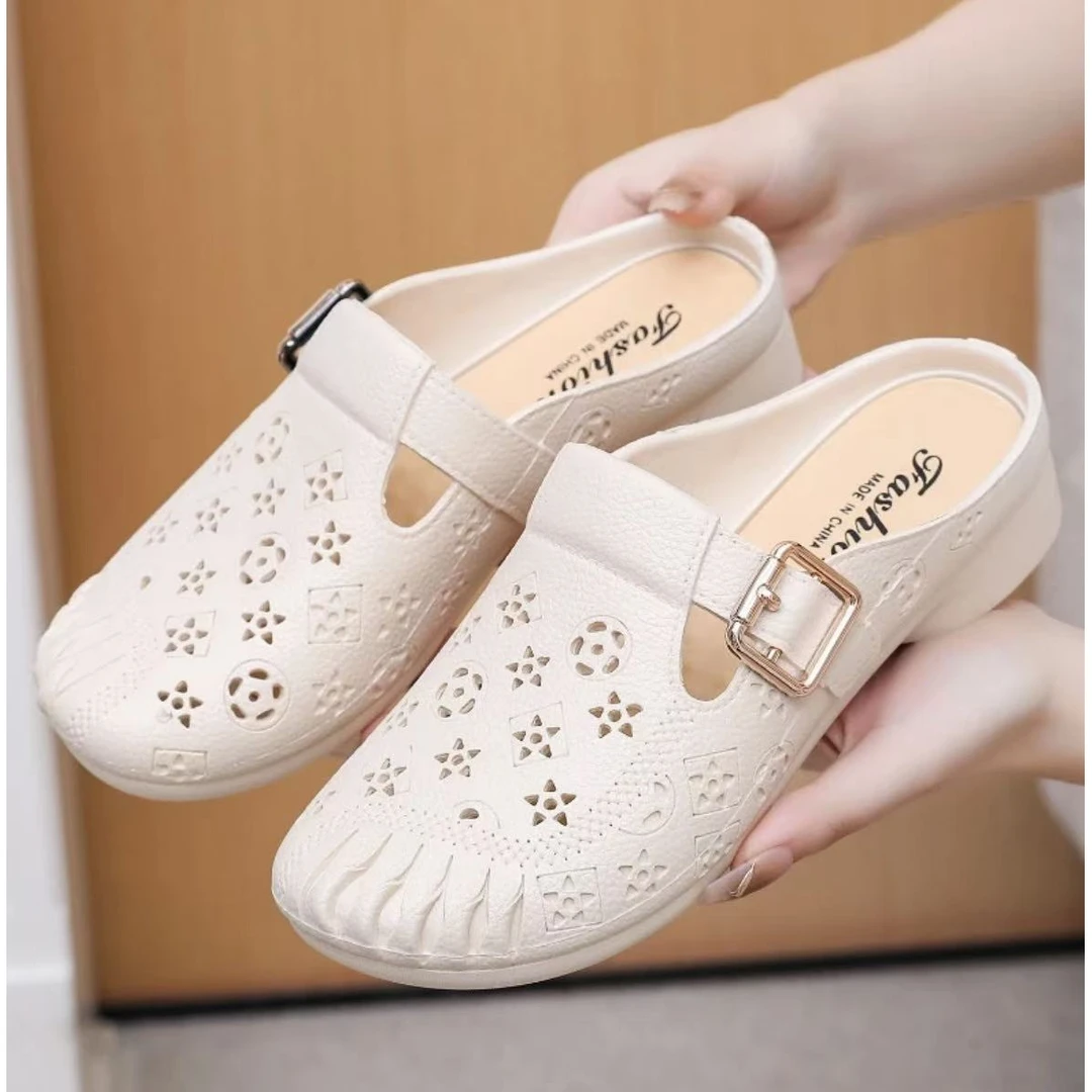 新款平跟包头女软底舒适凉拖半拖镂空极简风女凉鞋包头拖铆钉复古