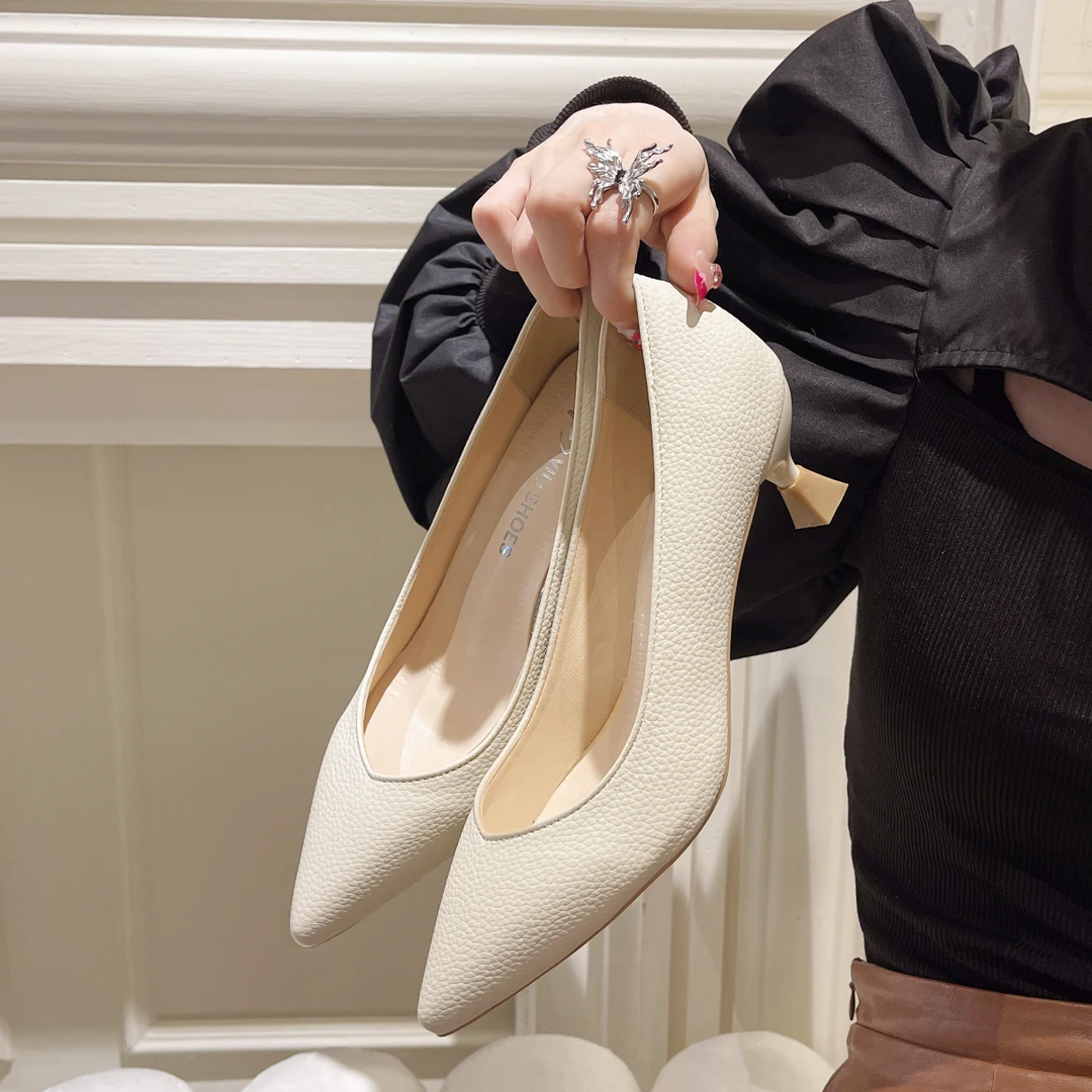 软皮高跟鞋女鞋2025春秋新款百搭尖头细跟单鞋时尚黑色职业工作鞋