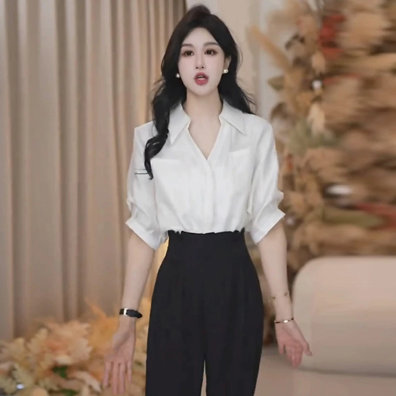 气质漂亮中袖纯色衬衫2025夏季新款洋气通勤好看时尚别致简约上衣