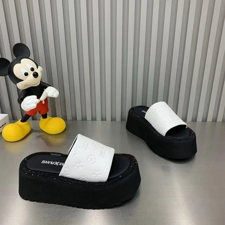 松糕厚底拖鞋女2025外穿新款网红魔术高级软底时尚防滑沙滩一字鞋