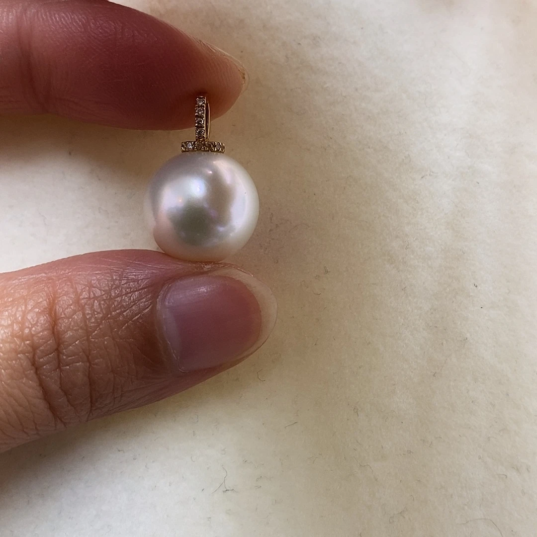 18K金镶嵌吊坠(不含链)淡水珍珠