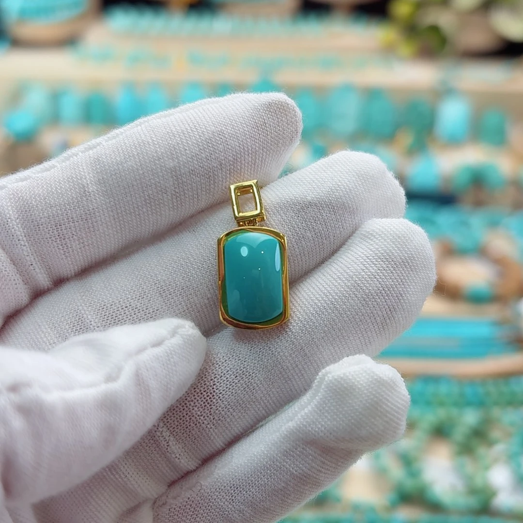 绿松石18K金镶嵌珠宝奇石