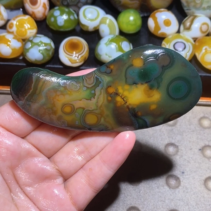 玛瑙/玉髓未镶嵌珠宝半成品
