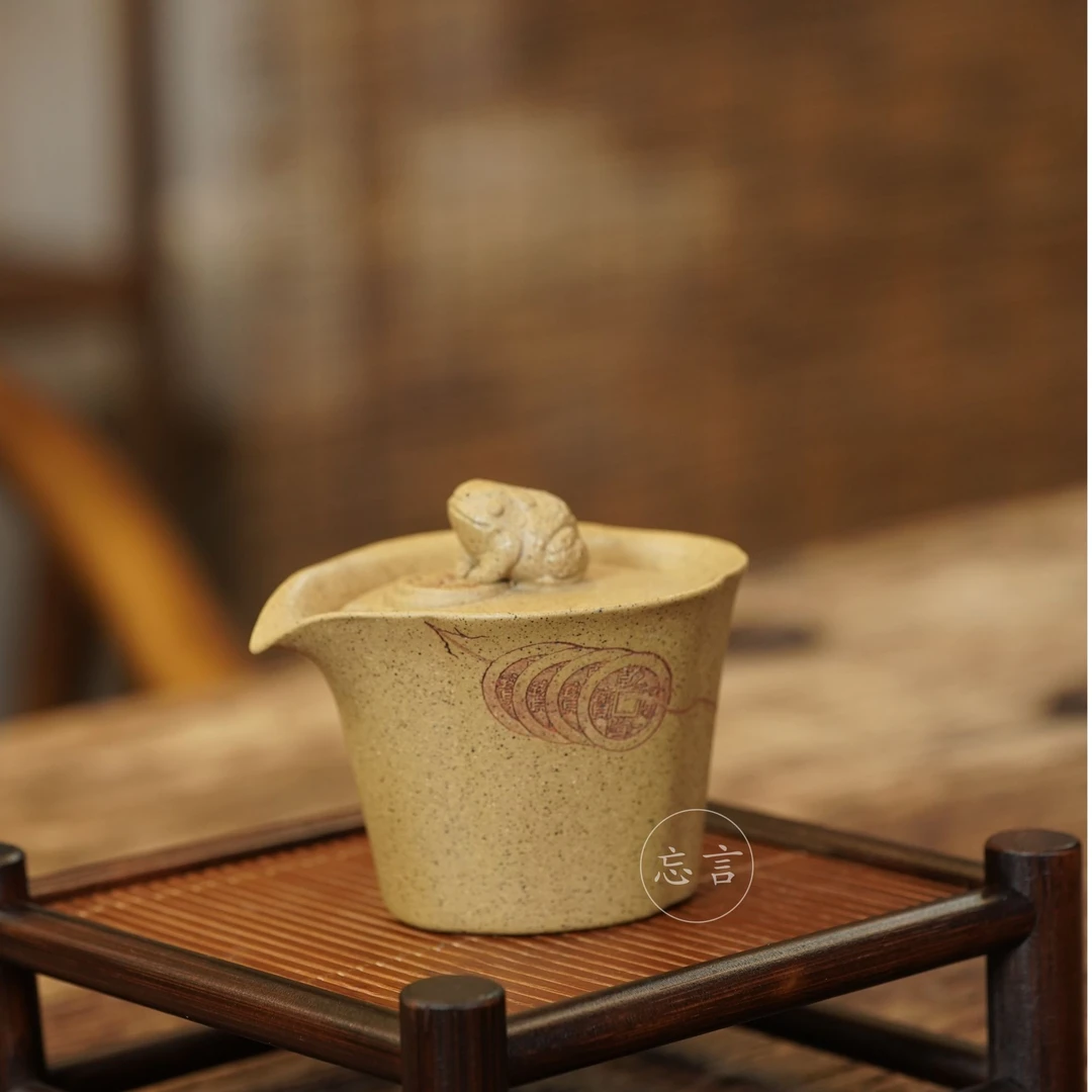 宜兴紫砂文创金蟾手抓壶原矿段泥可养好用防烫经典茶器个性功夫茶