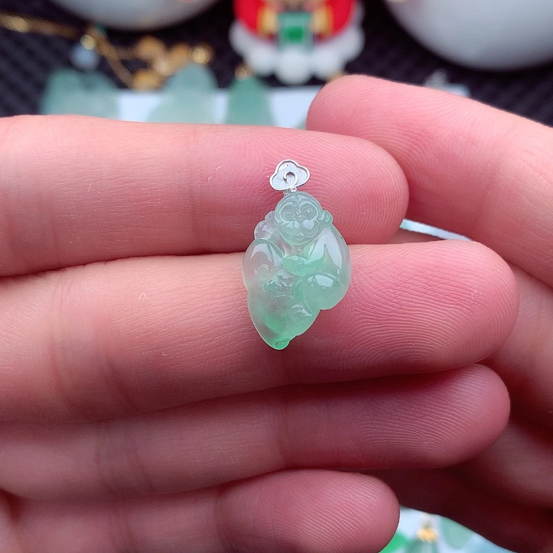 吊坠(不含链)18K金镶嵌翡翠