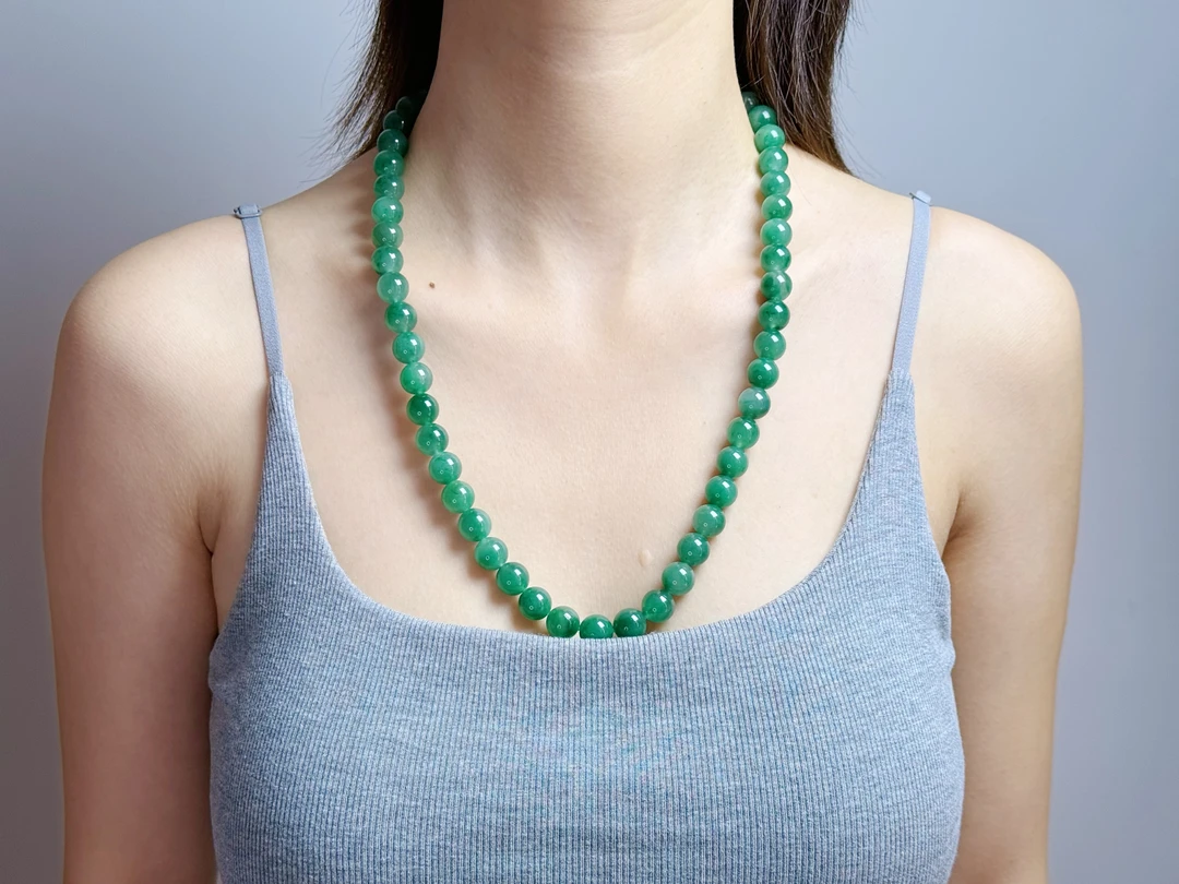 只买单纯的吊坠，没带链子，属的性质。石英石吊坠 天然翠吊坠