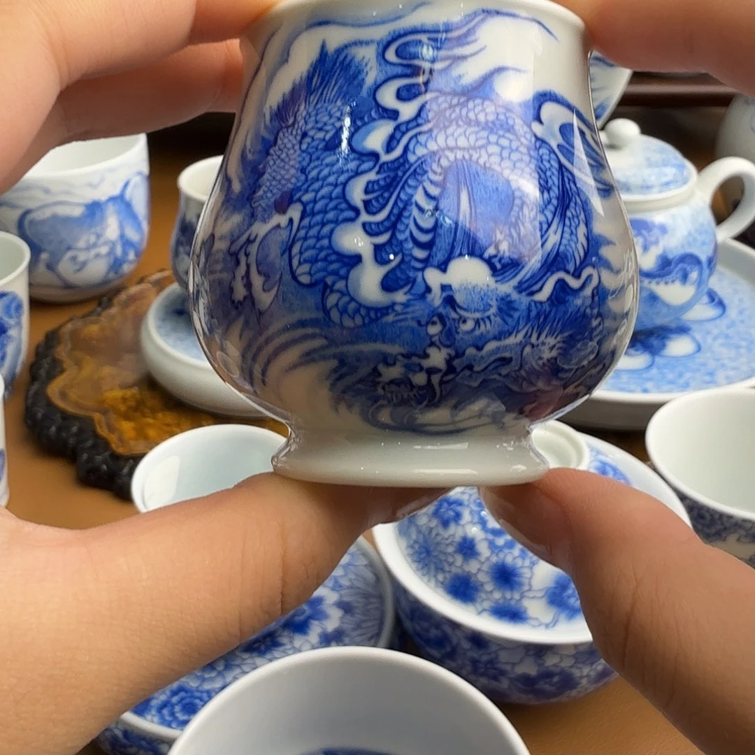 盉木。    龙杯。