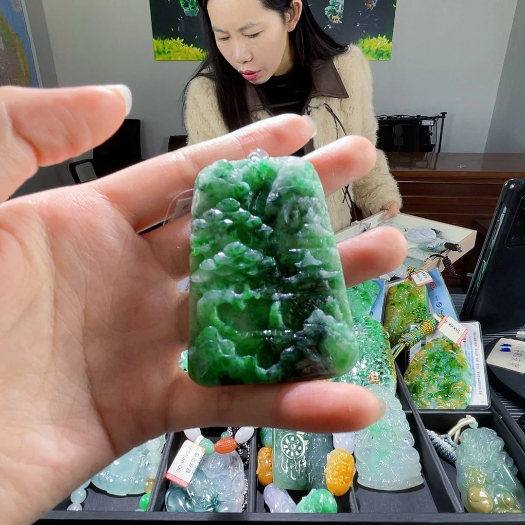 颈饰未镶嵌翡翠翡翠