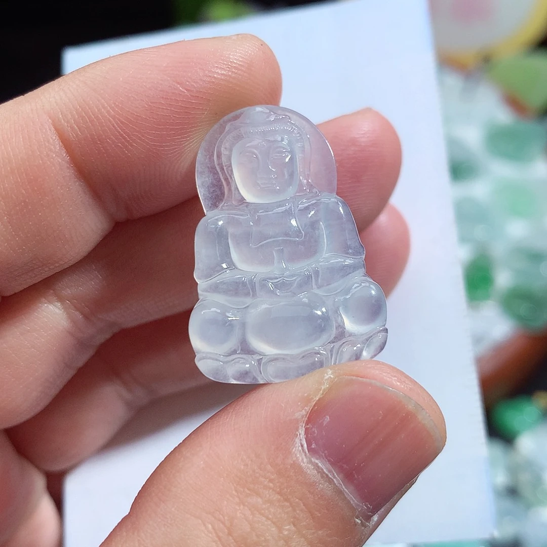 翡翠未镶嵌颈饰观音