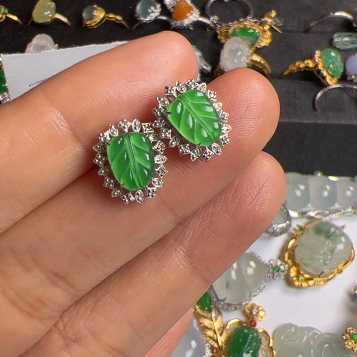 翡翠耳饰18K金镶嵌翡翠吊坠项链