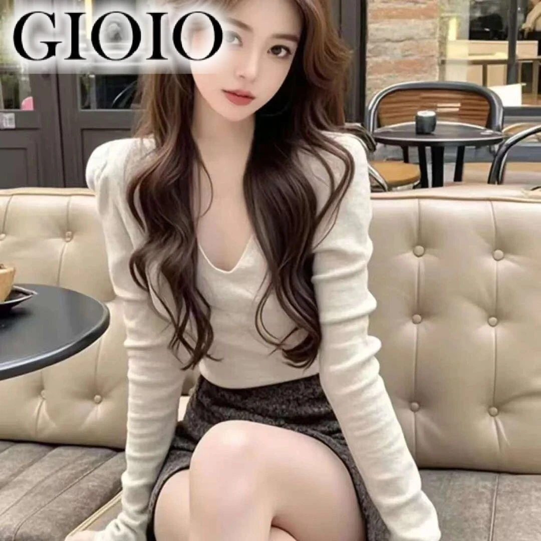 GIOIO韩系御姐风纯色V领长袖打底衫女秋冬新款纯欲修身显瘦短款小