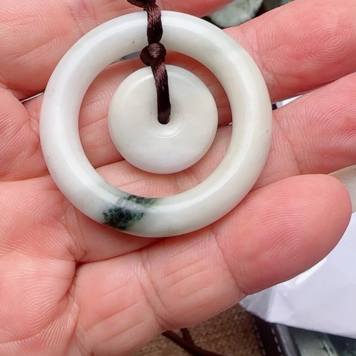未镶嵌独山玉吊坠(不含链)