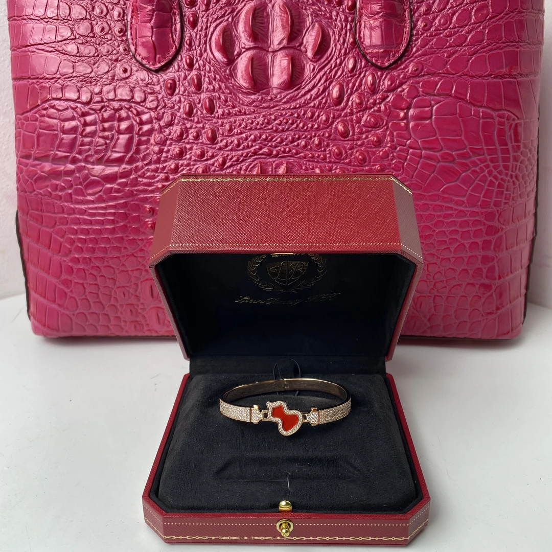 3961【LIANBANGH.K】时尚优雅女款手镯