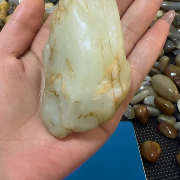 *****未镶嵌和田玉（糖玉）挂件