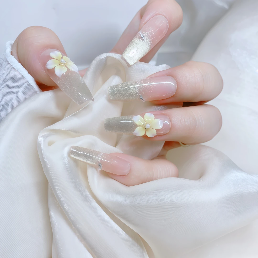 ｛梓茉初｝纯手工穿戴甲春夏猫眼气质高级清冷可拆卸美甲贴片