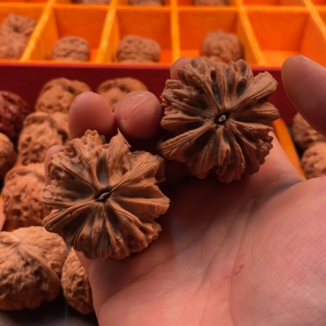 文玩核桃吊坠暴雪全品45