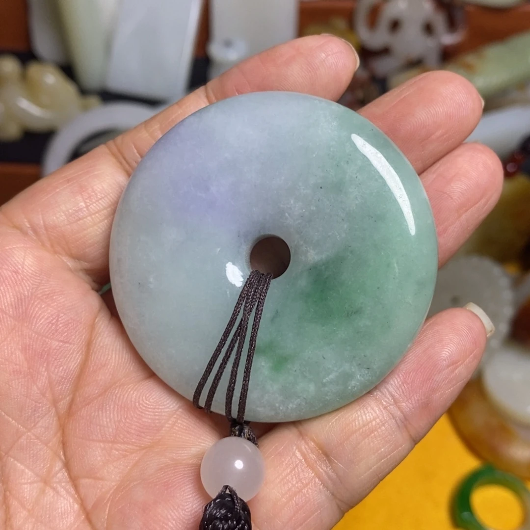 颈饰未镶嵌和田玉（糖玉）