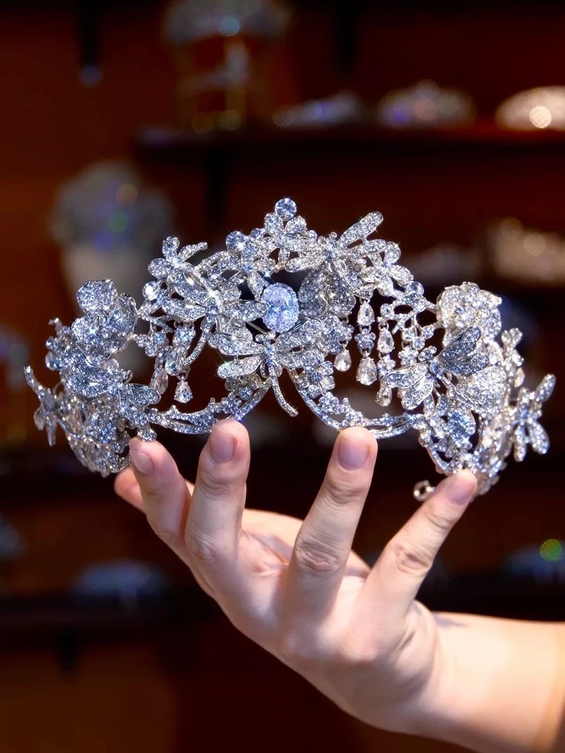 君心家 ETE铜锆王冠灵动闪钻皇冠新娘主纱仪式王冠新娘饰品
