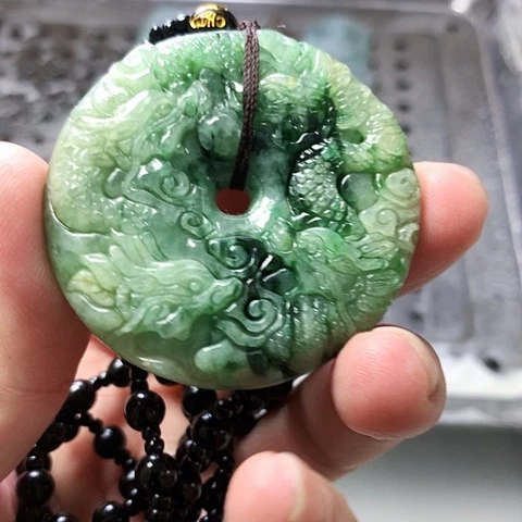 颈饰未镶嵌翡翠缅甸翡翠九龙扣