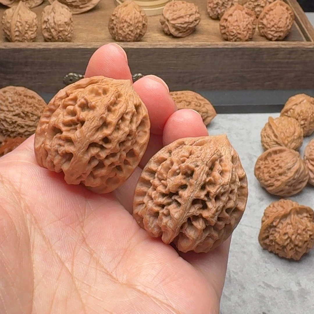 文玩核桃吊坠太行龙纹【3304】