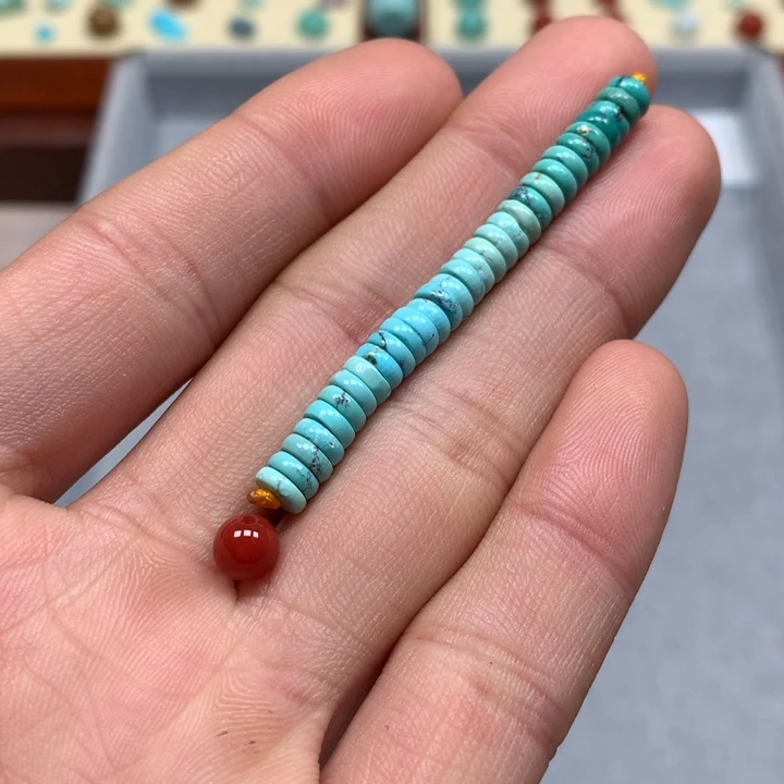 南红玛瑙配饰未镶嵌