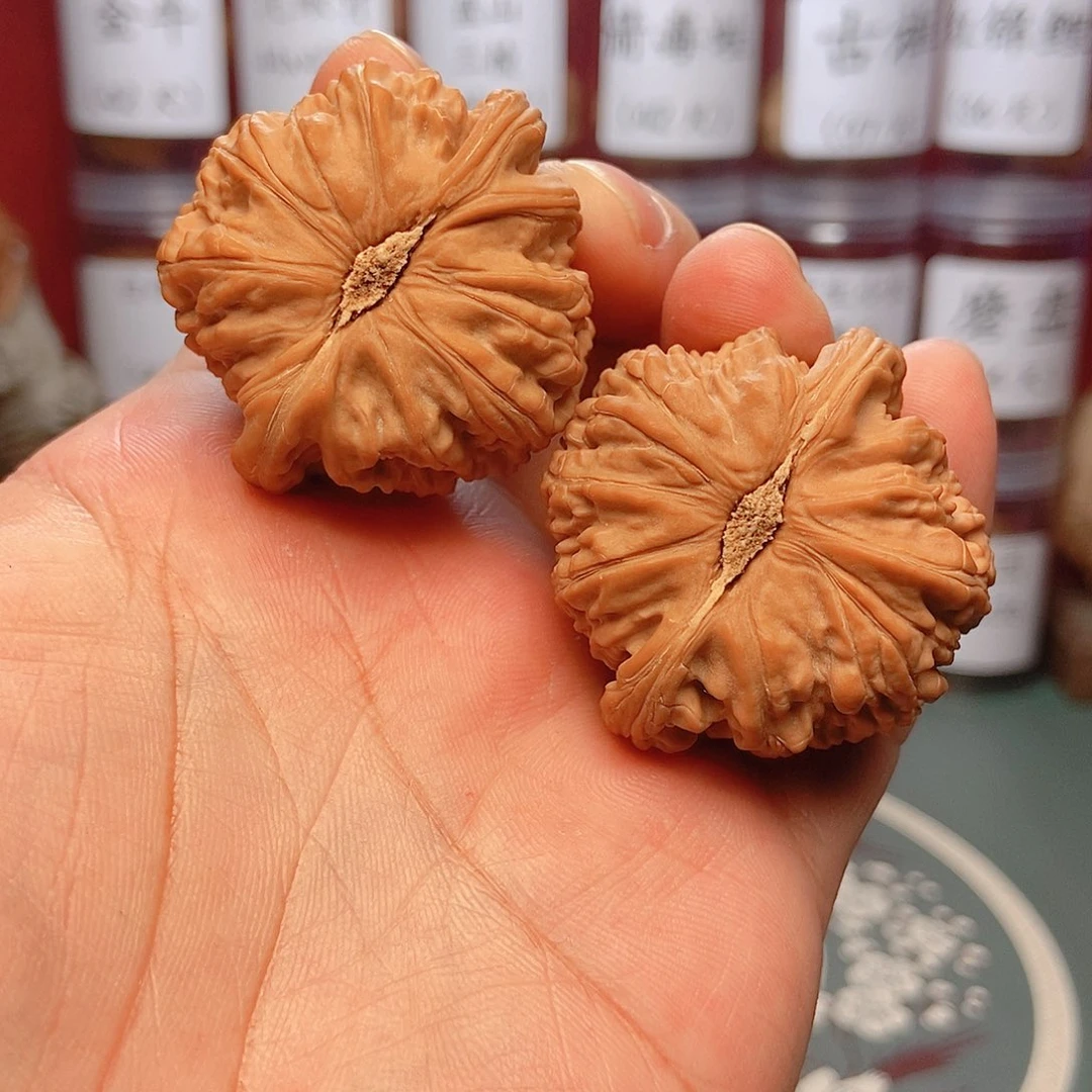 文玩核桃把件河****正白狮子