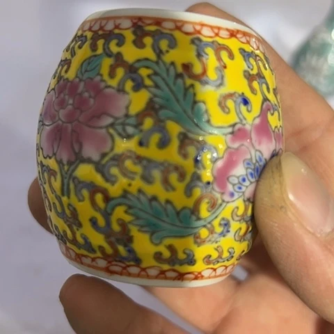 你就在家里吃东西吃哈哈哈