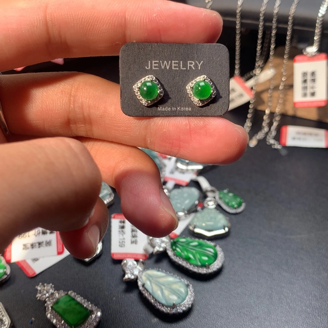 未镶嵌翡翠耳钉耳钉