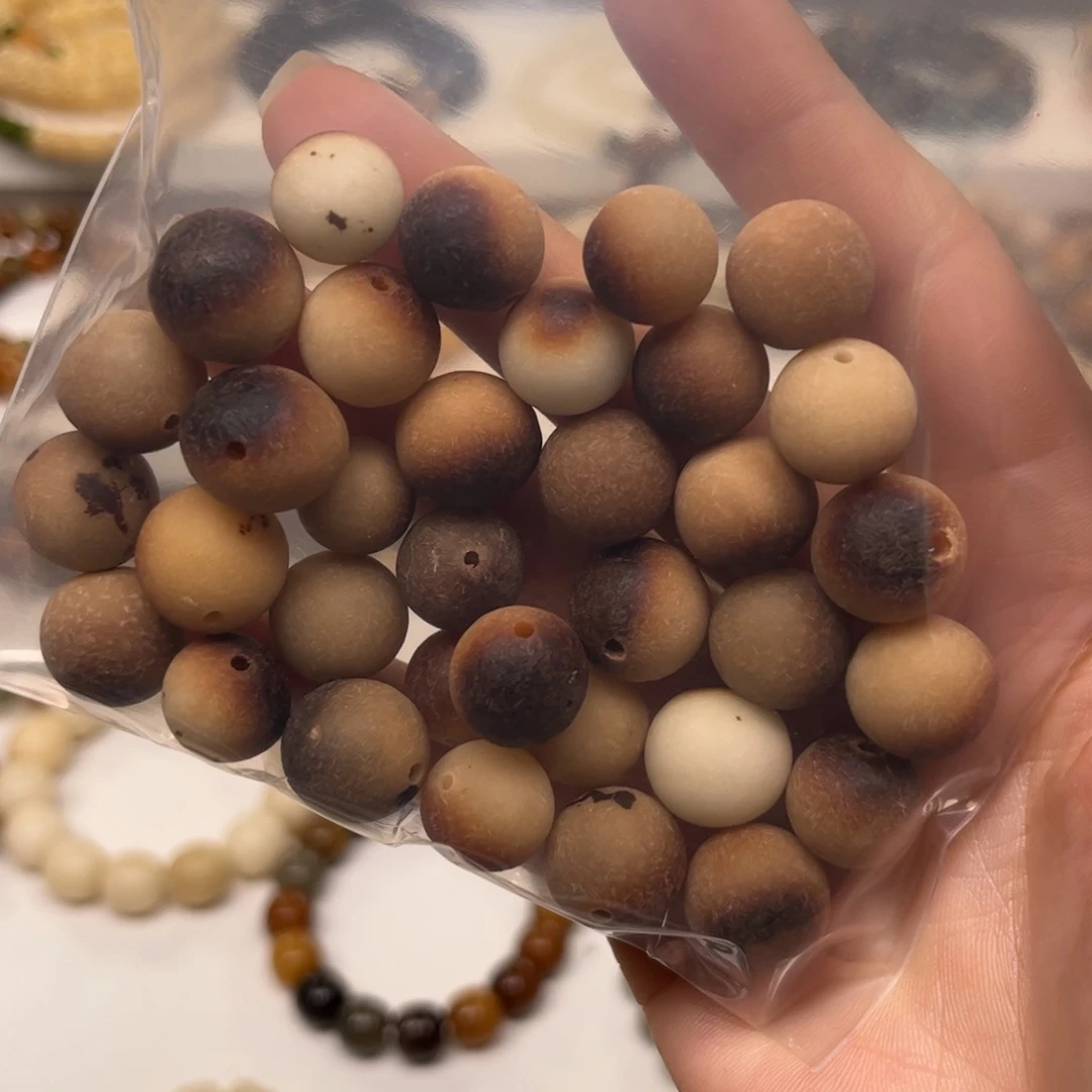 白玉菩提吊坠揪****✨炭烤