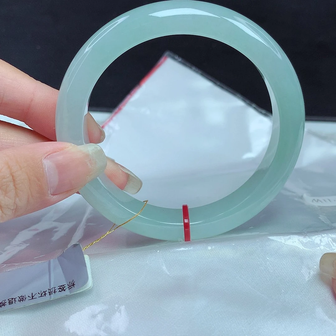 翡翠手镯未镶嵌57圈719