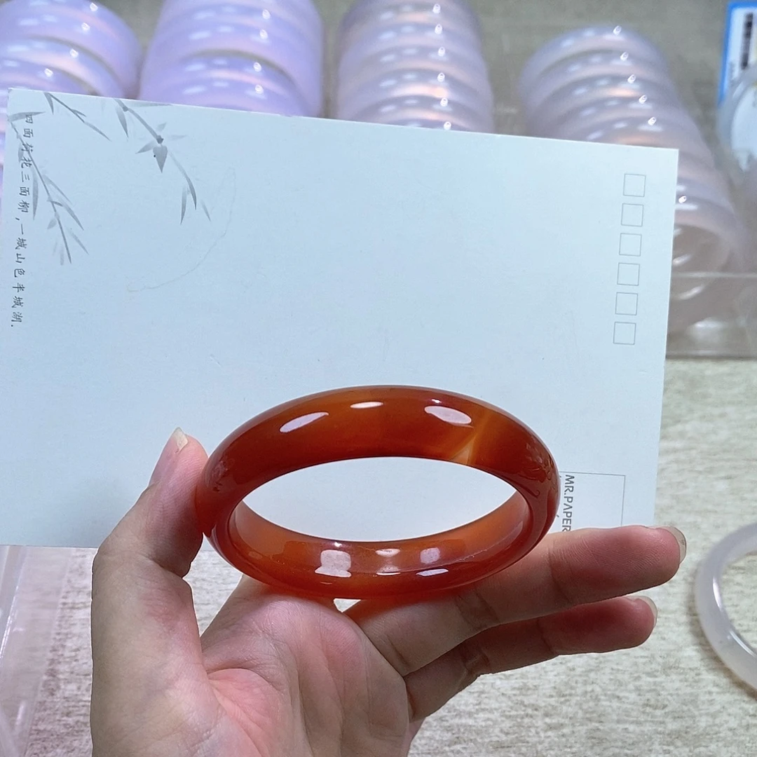 手镯玛瑙/玉髓未镶嵌54.7瑕