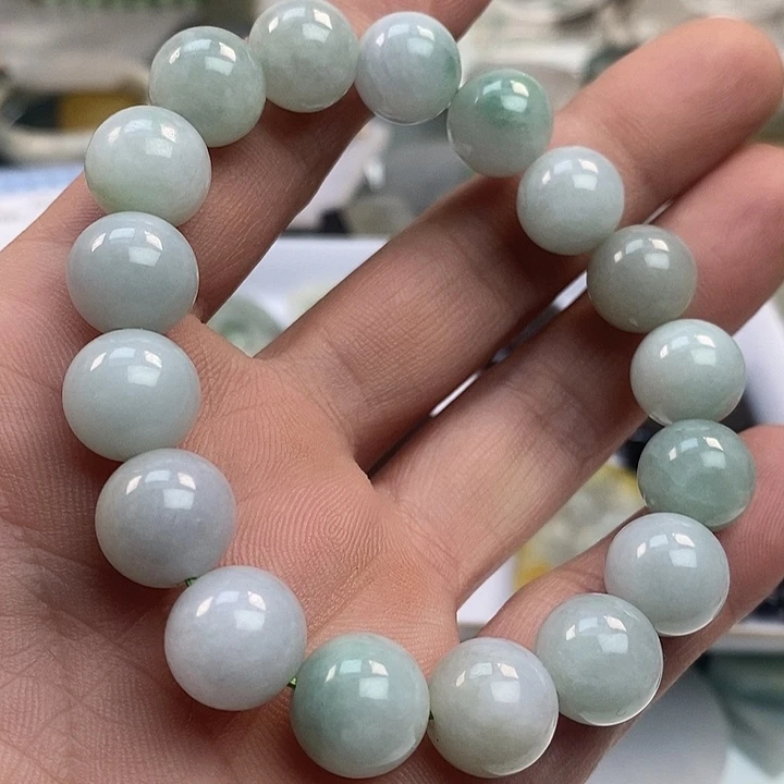 未镶嵌挂件翡翠手串