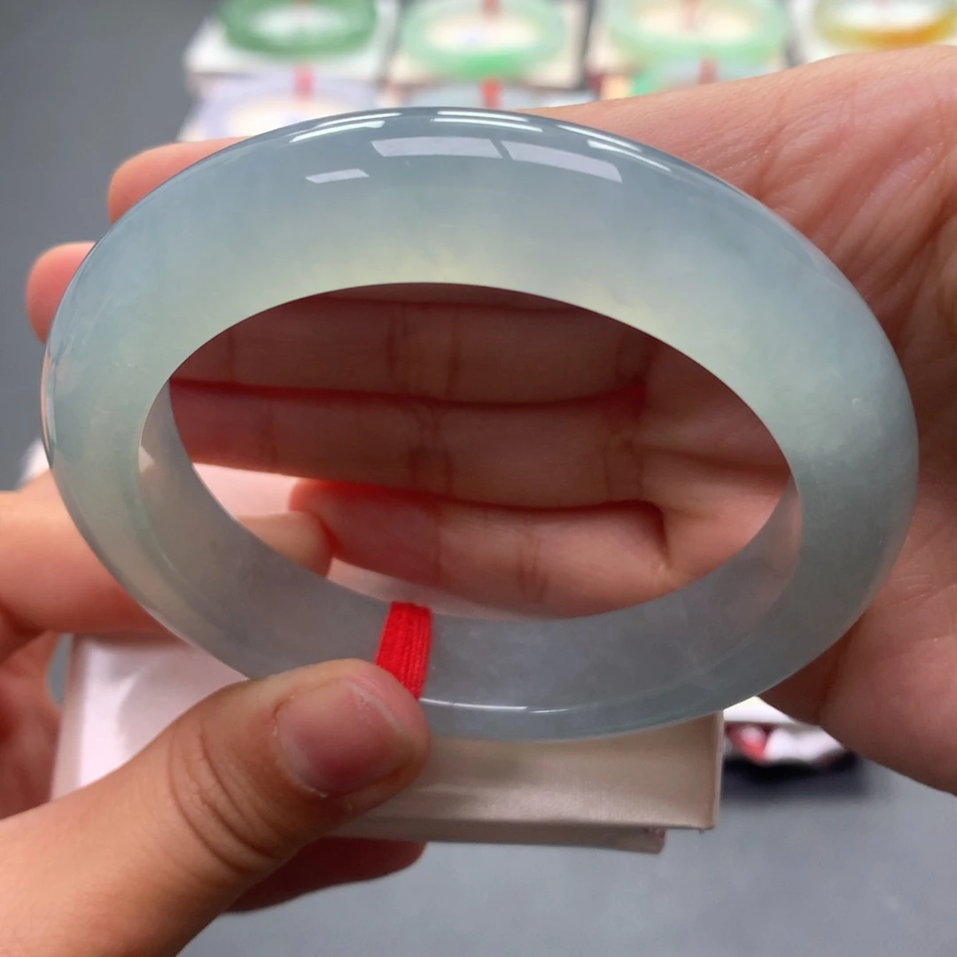 翡翠未镶嵌手镯30号泥鳅背58正蓝底