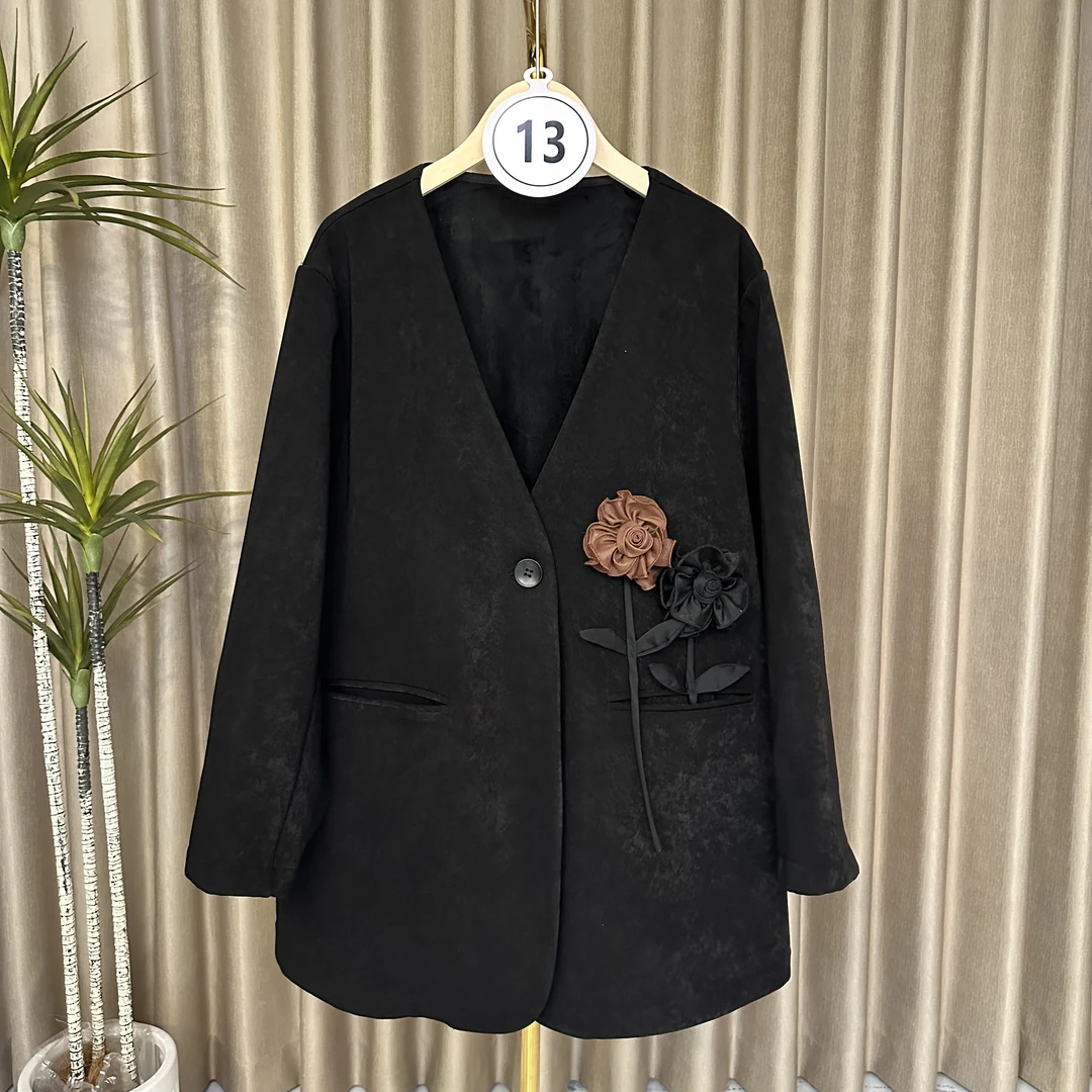 （013）九分袖女方领镂空V领常规款西装时尚长袖黑色女士