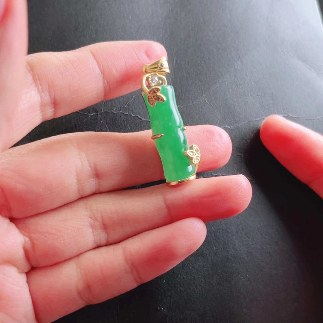 石英质玉未镶嵌吊坠(不含链)竹节