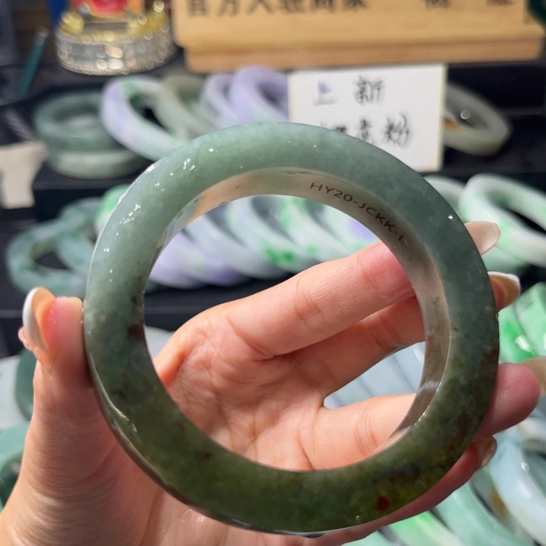 未镶嵌翡翠手镯未镶嵌定制翡翠