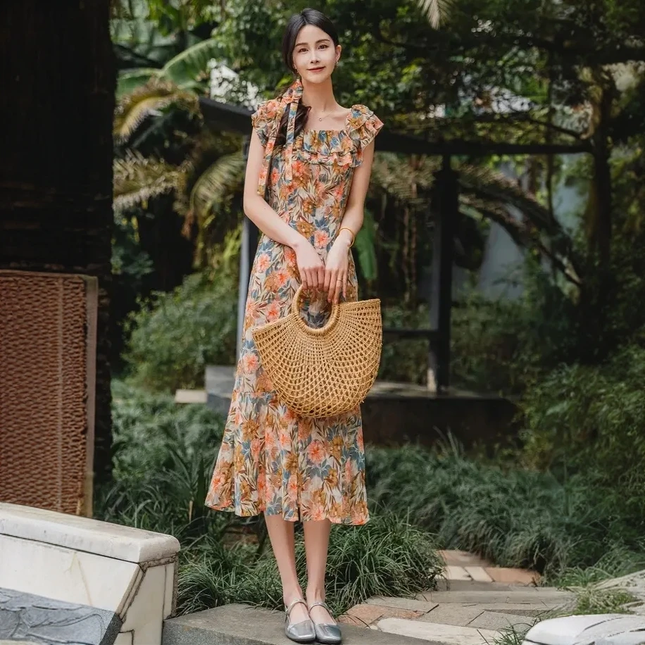 哥弟2025夏季新款方领荷叶边碎花短袖连衣裙子法式修身显瘦150025