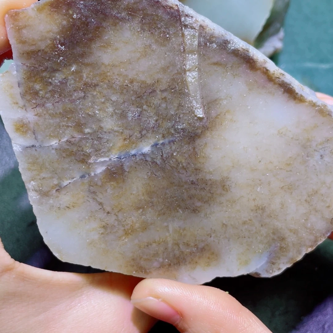 和田玉（糖玉）未镶嵌珠宝半成品