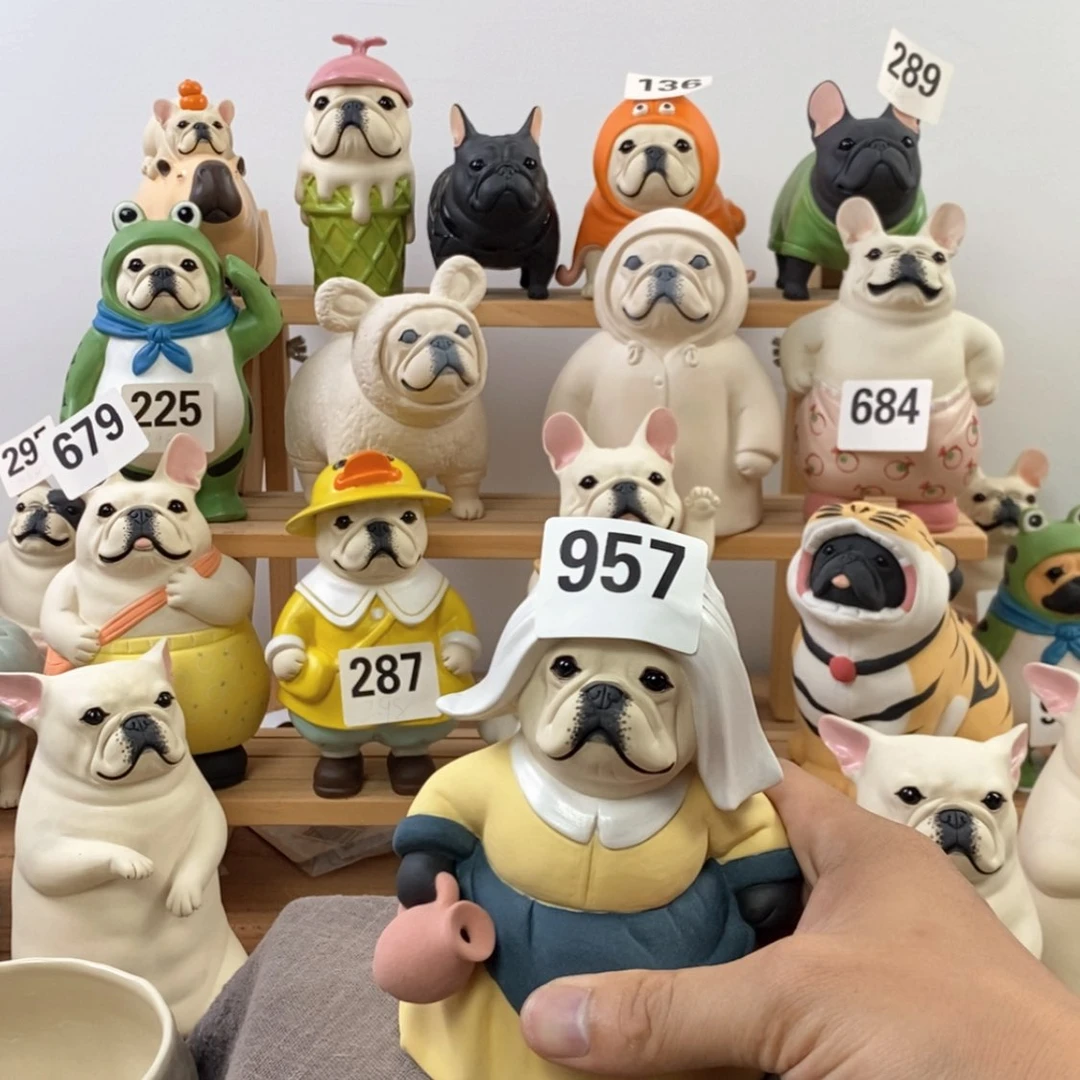 【闪购商品】陶瓷法斗周边摆件957