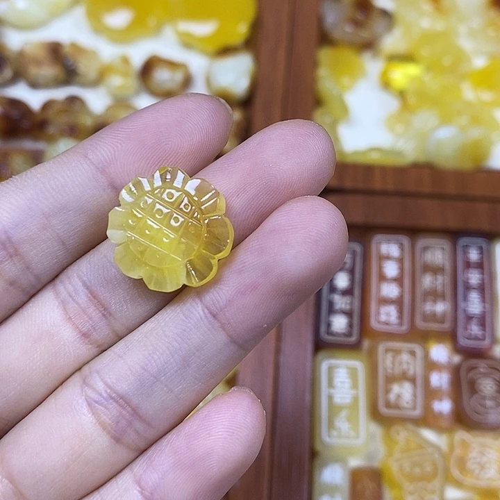 橄榄核吊坠向日葵58