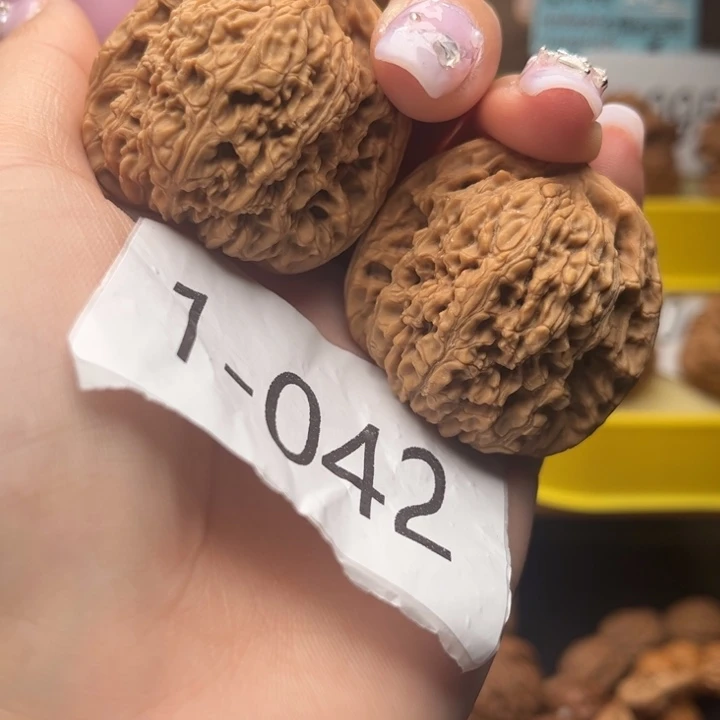 把件文玩核桃41全品南疆石1042