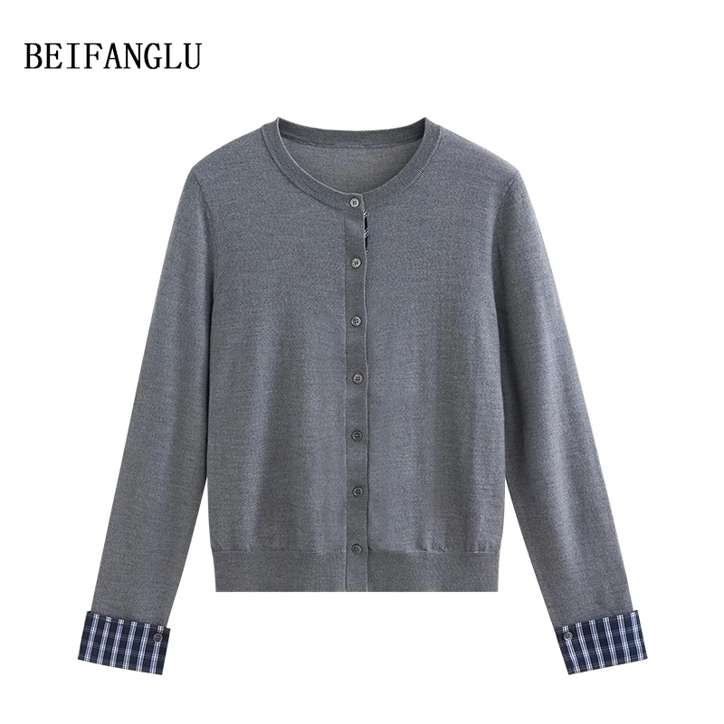 北方鹿 精纺100羊毛早春法式气质拼接格子假两件针织开衫女26110