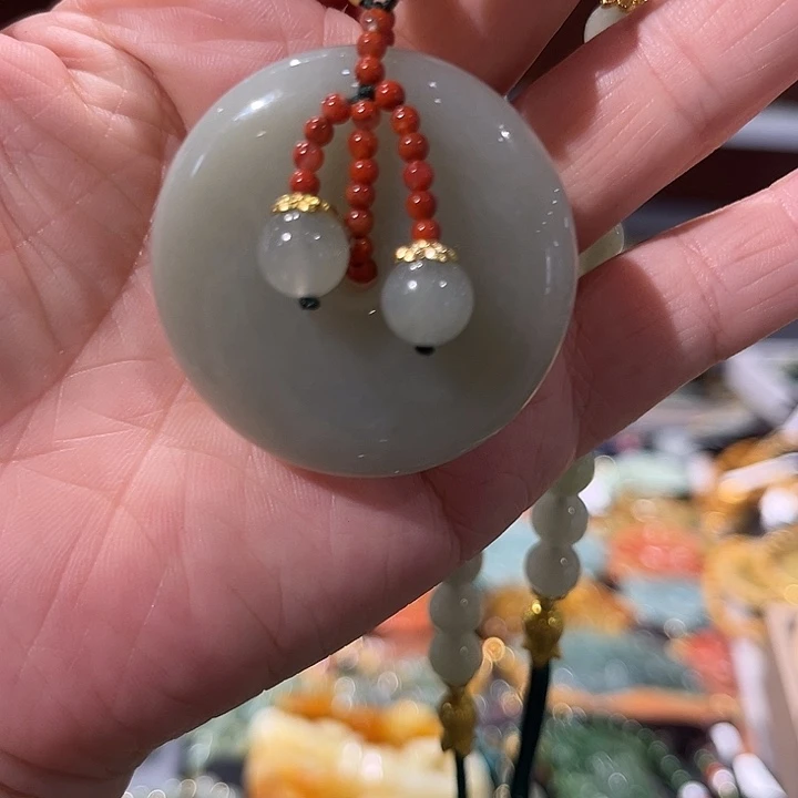 和田玉（糖玉）未镶嵌颈饰