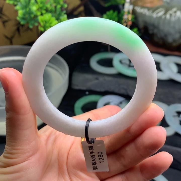 定制翡翠阳绿叮当61以内未镶嵌